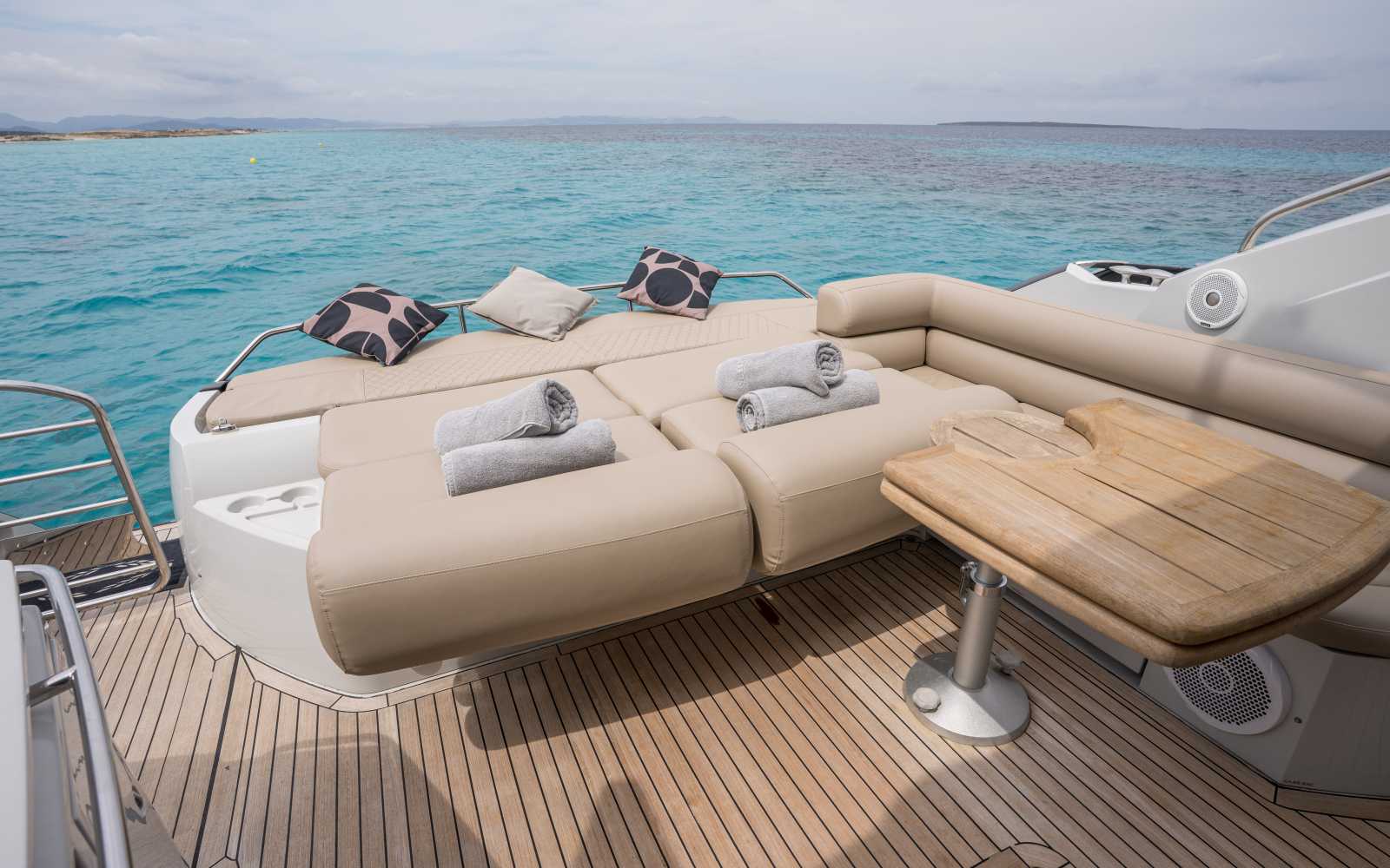 Sunseeker Predator 62 "shadow"