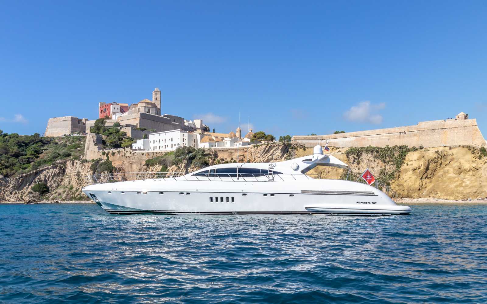 Mangusta 108 "belisa"