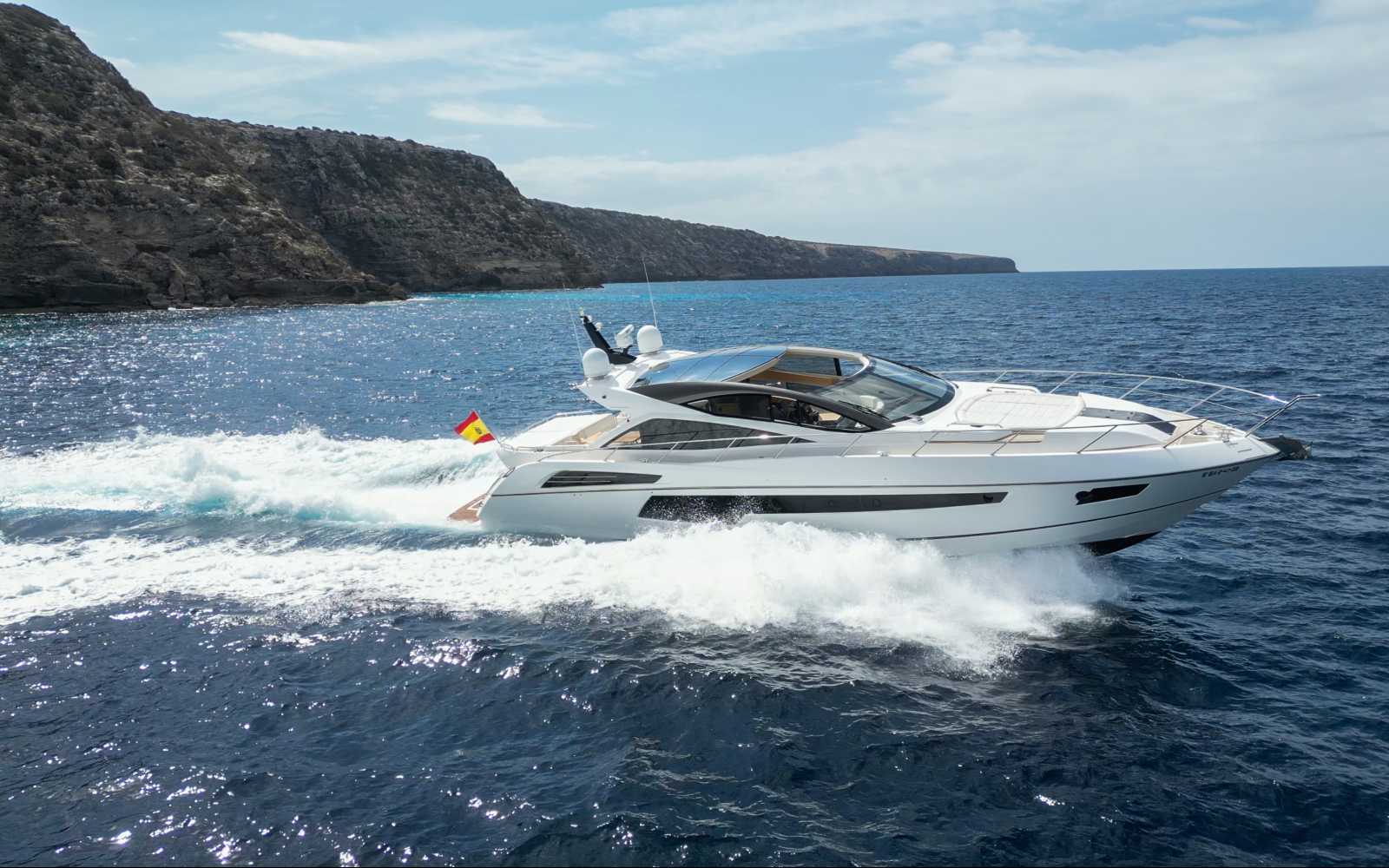 Sunseeker  Predator 68 "never Too Late"
