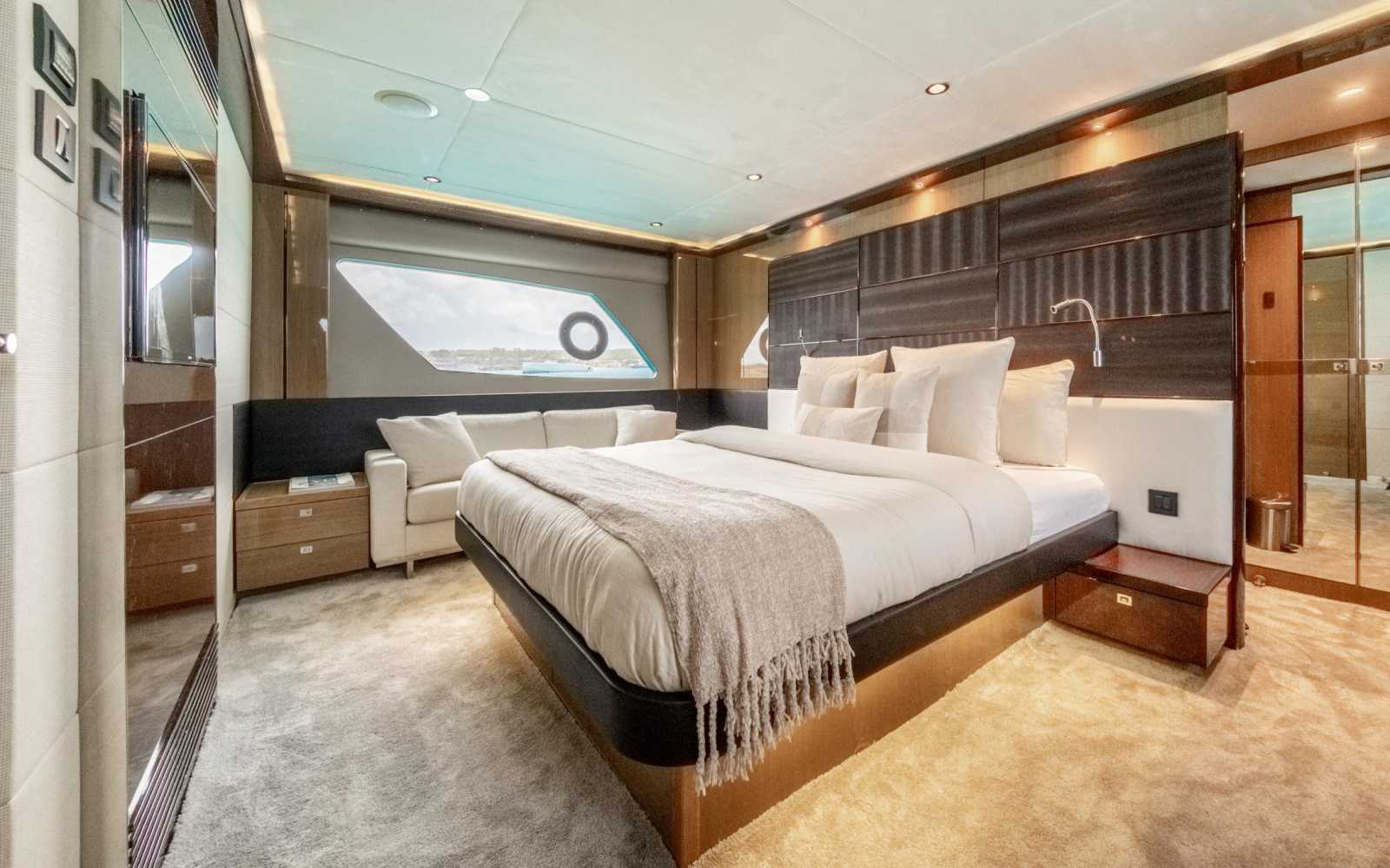 Princess V72 "bliss"