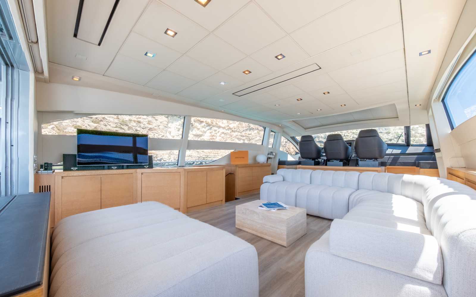 Pershing 80 "wahoo"