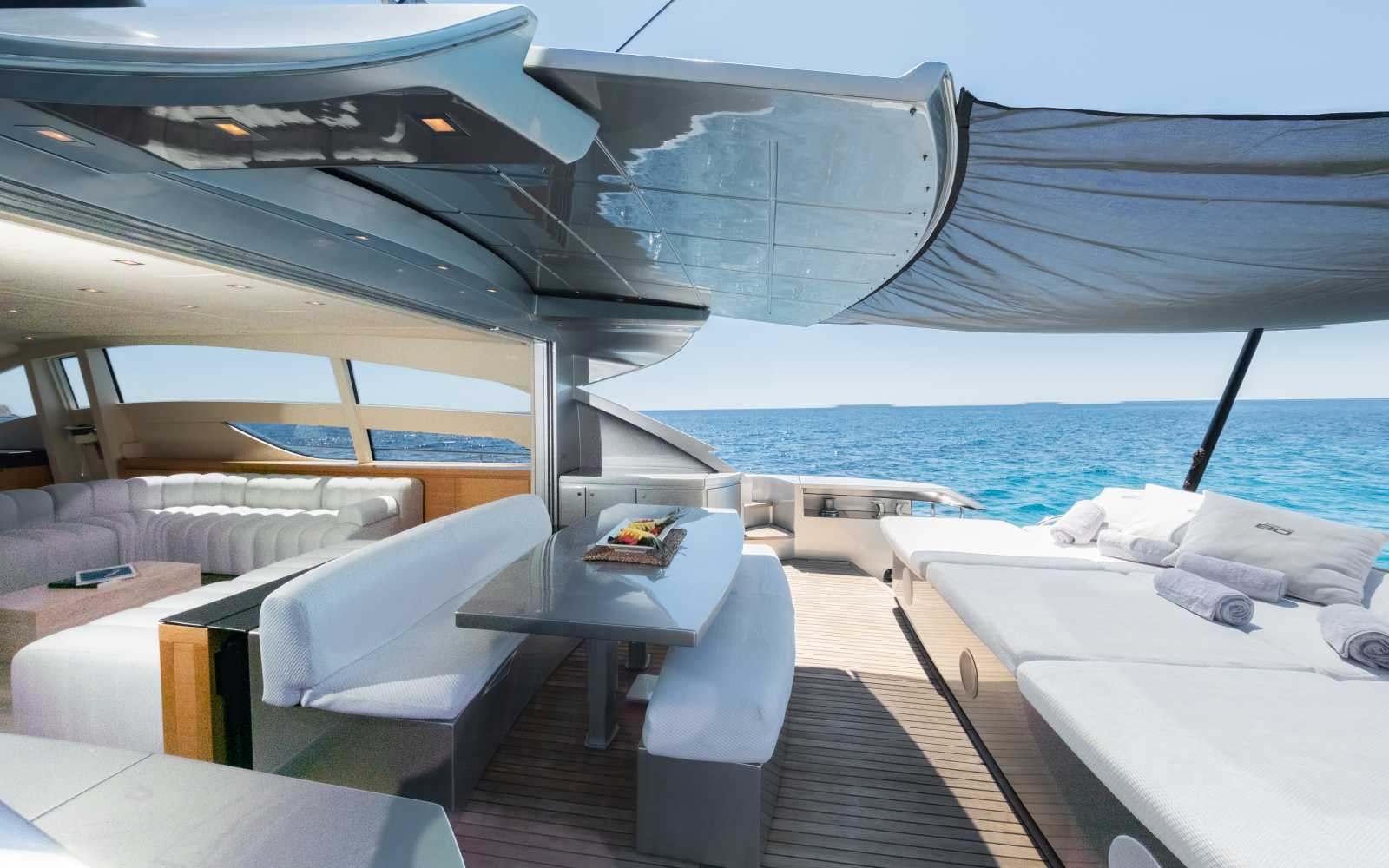 Pershing 80 "wahoo"