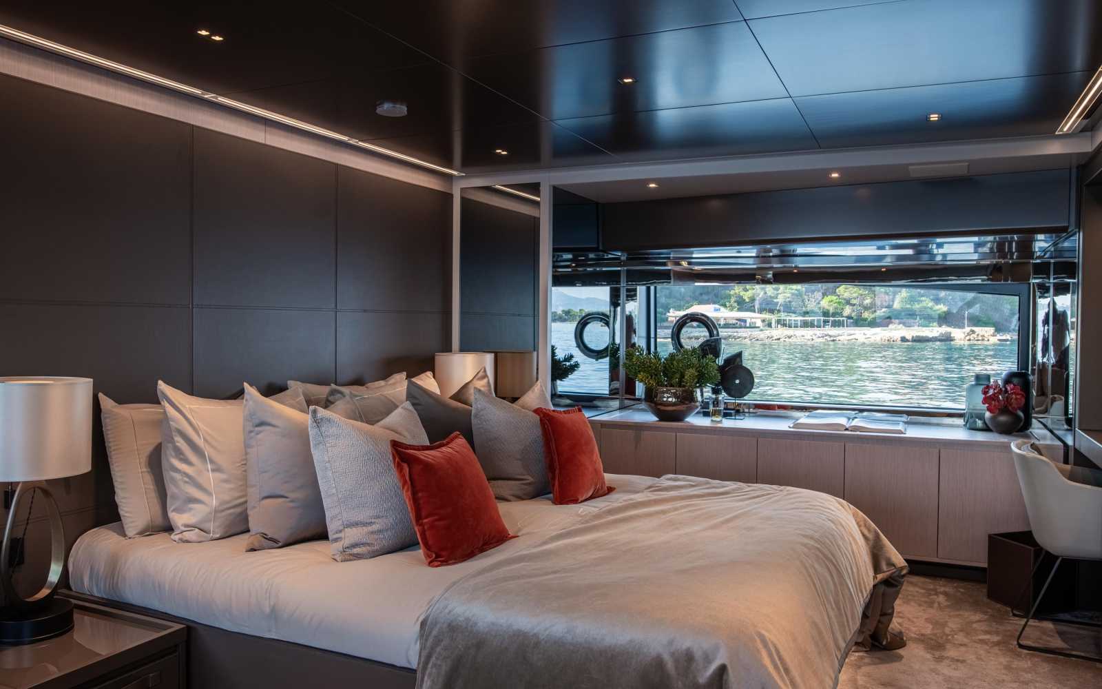 Riva 90 Argo "ella"