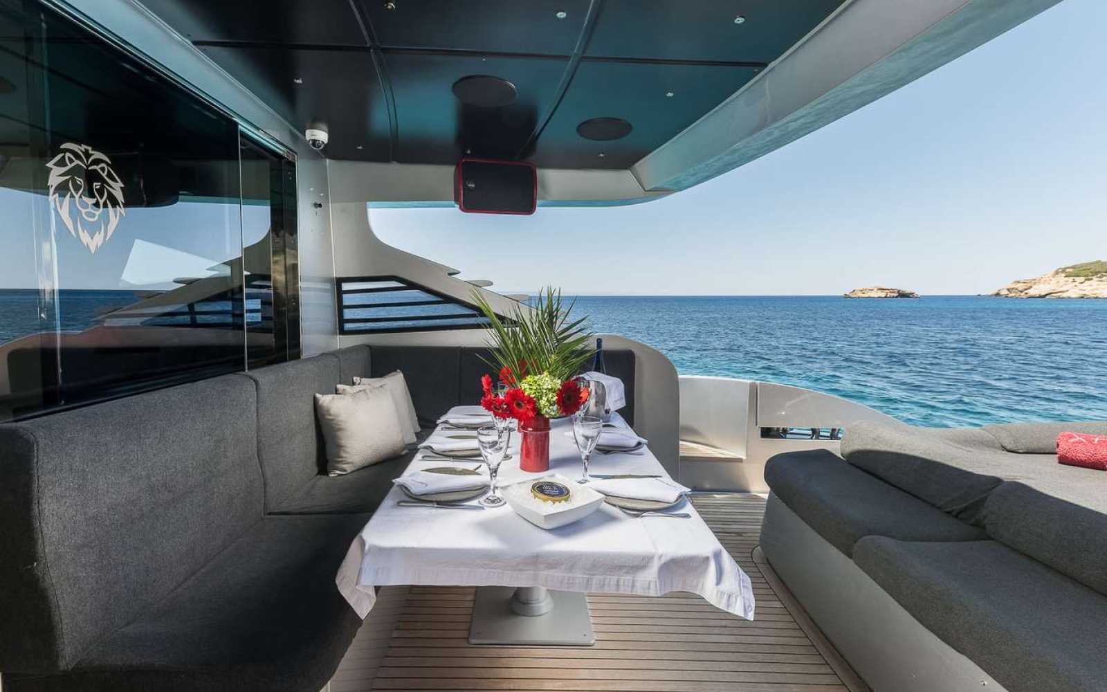 Pershing 90 "xaman"