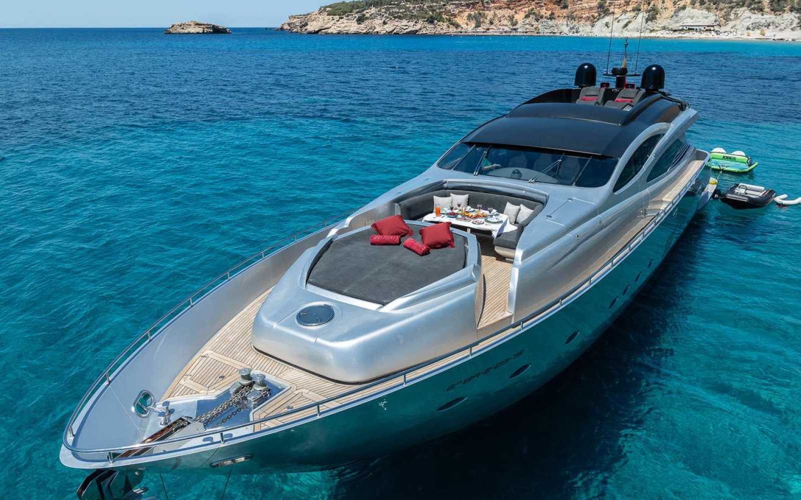 Pershing 90 "xaman"