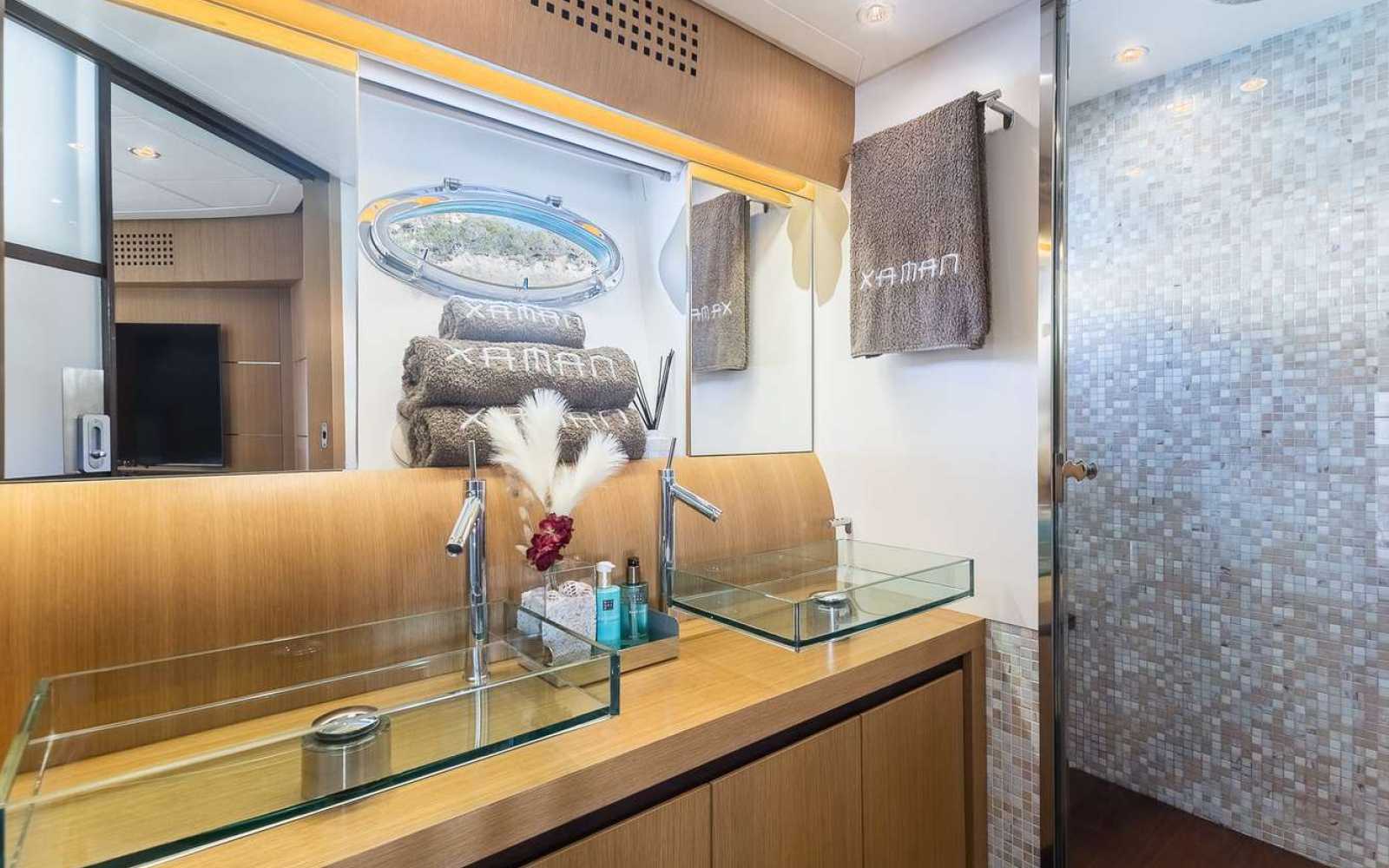 Pershing 90 "xaman"