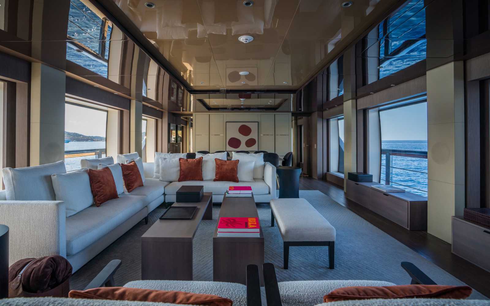 Ferretti Custom Line 106 "alvium"
