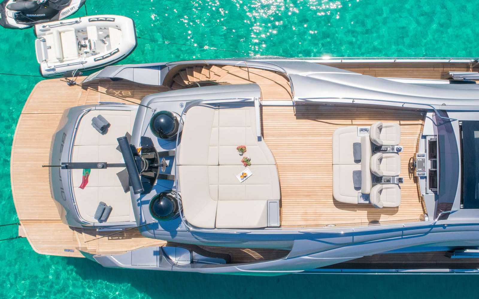 Pershing 8x "beyond"