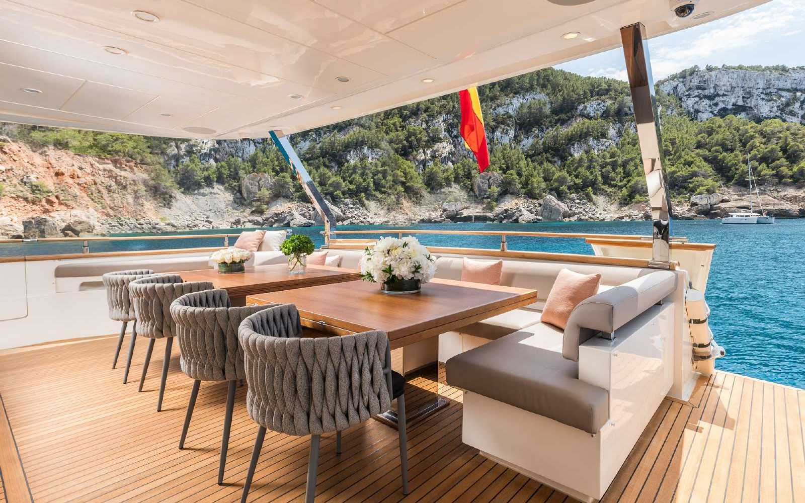 Arcadia Yachts 85 "dhamma Ii"
