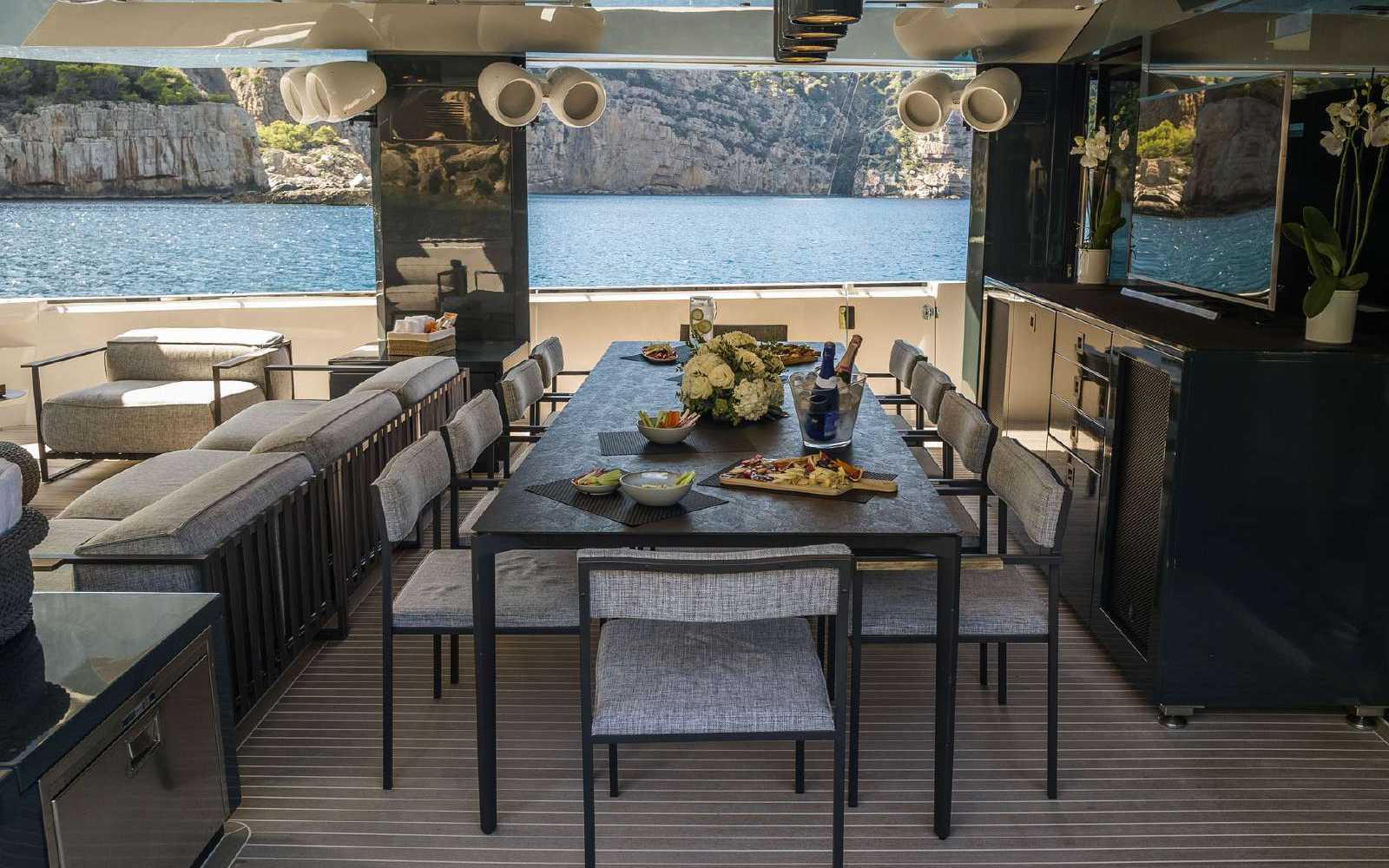 Arcadia Yachts 85 "dhamma Ii"