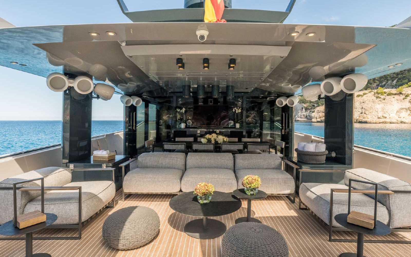 Arcadia Yachts 85 "dhamma Ii"