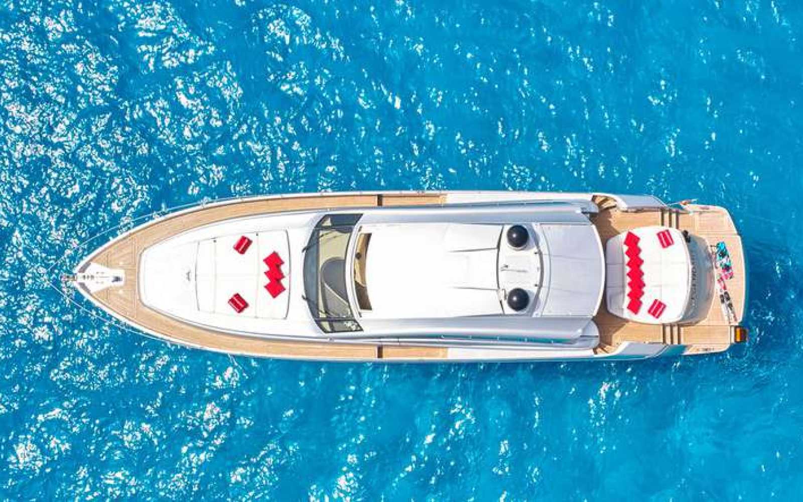 Pershing 72 "legendary"