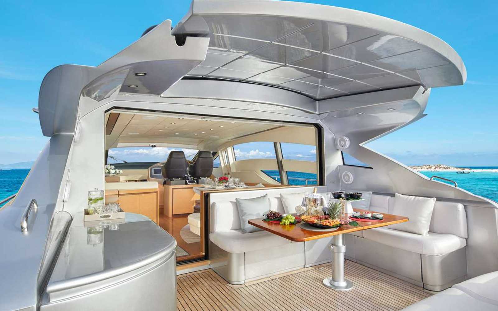 Pershing 72 "legendary"