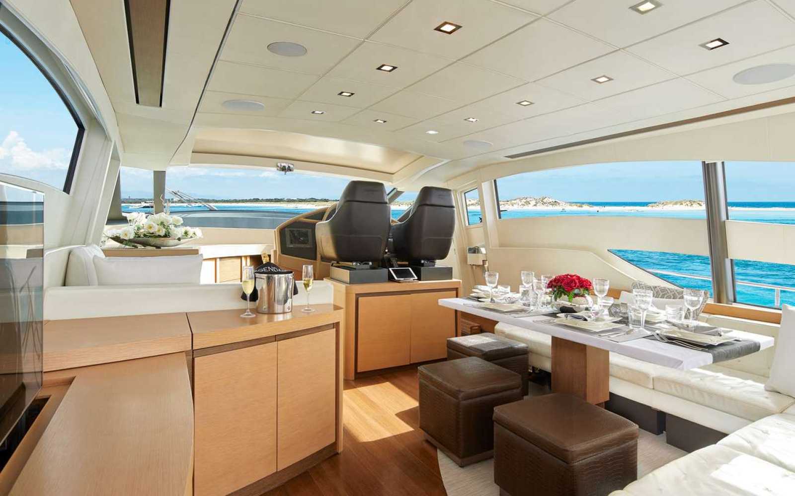 Pershing 72 "legendary"