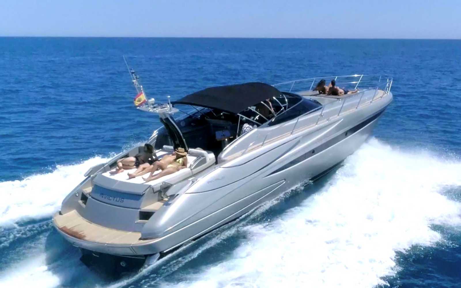 Riva Rivale "invictus"