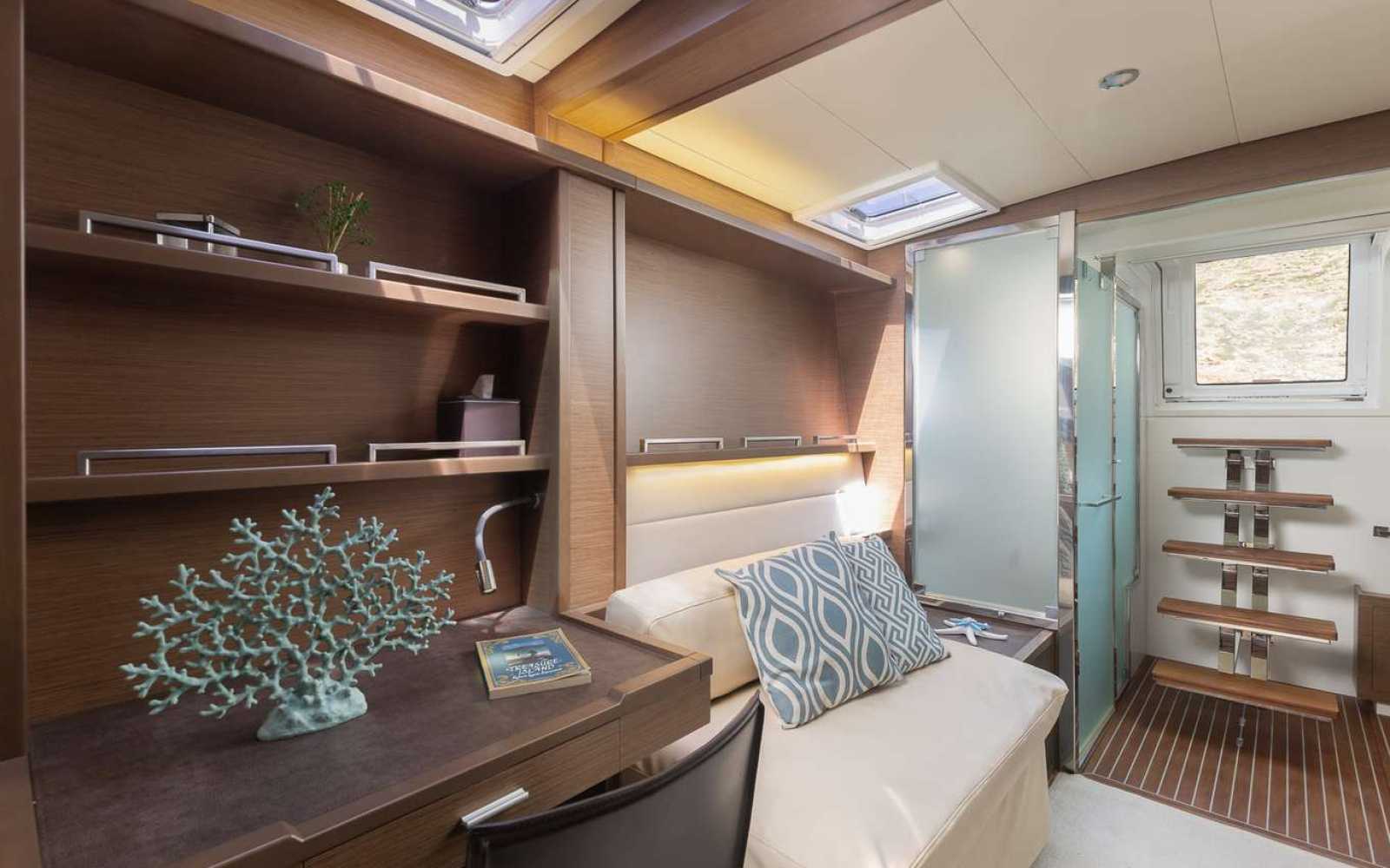 Lagoon 620 "lady Fiona"