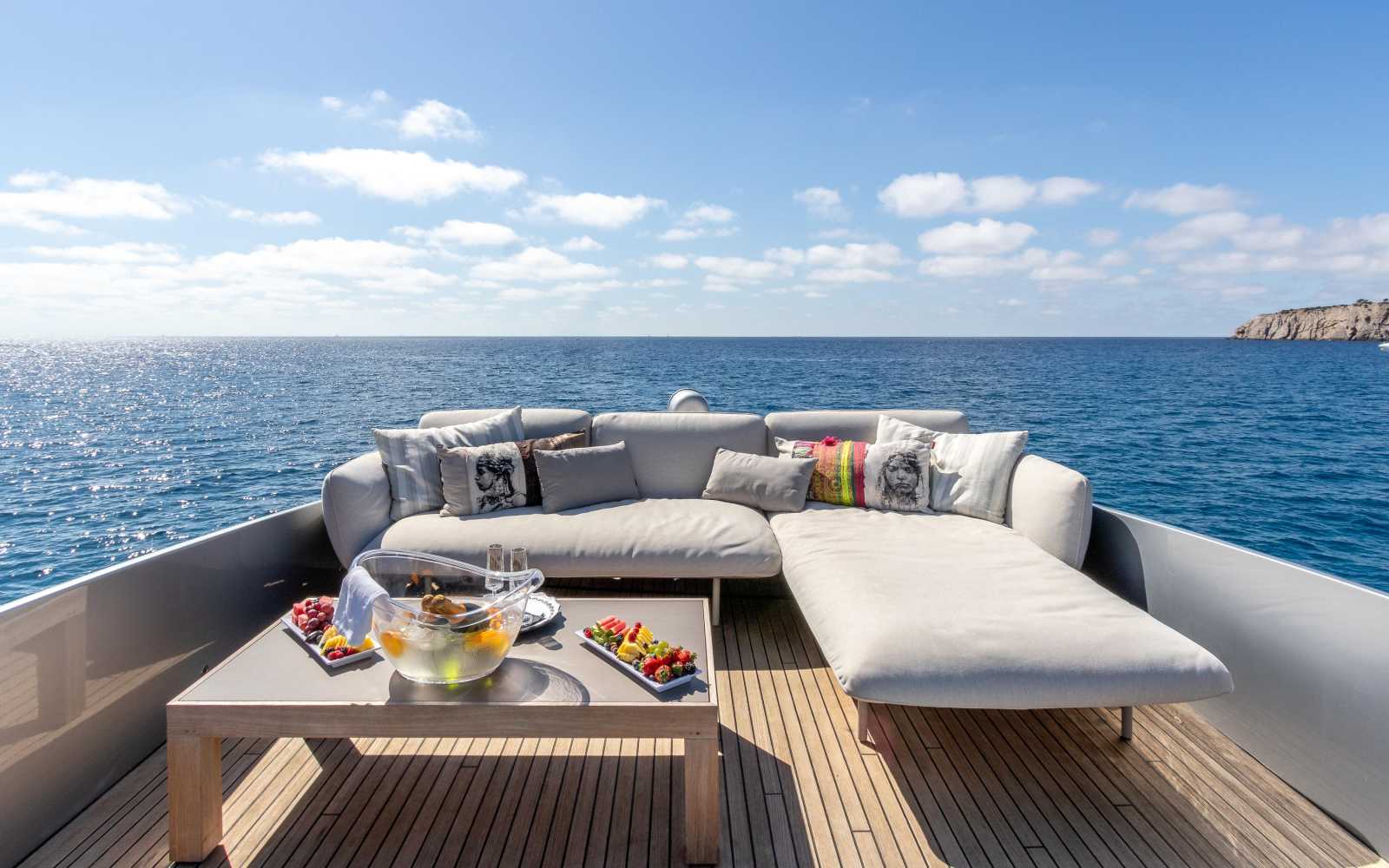 Pershing 90 "inspiration"