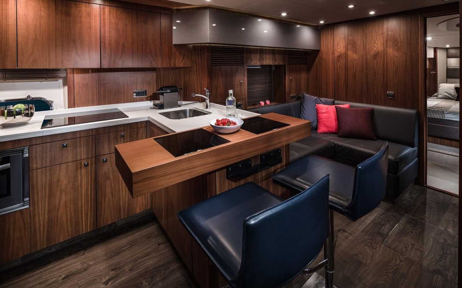 Sunseeker Predator 74 "black Jax"