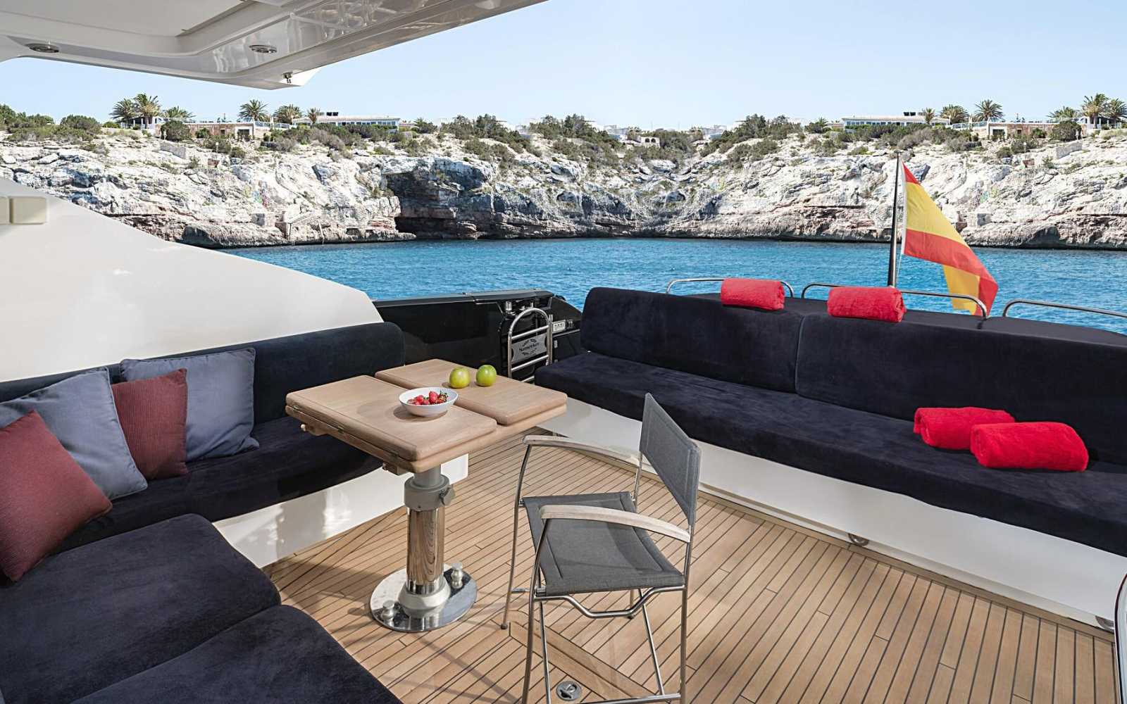 Sunseeker Predator 74 "black Jax"