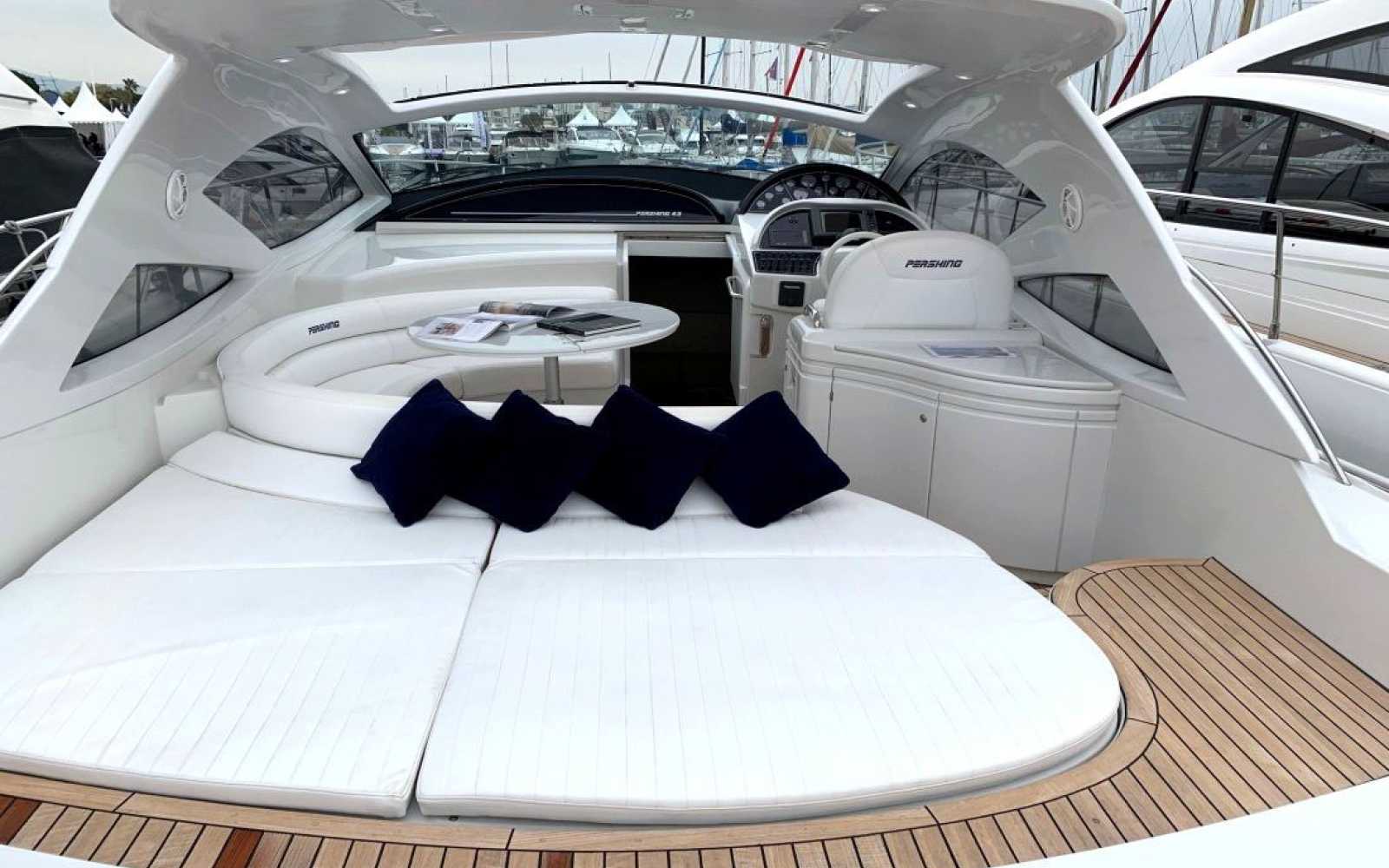 Pershing 43 "nina"