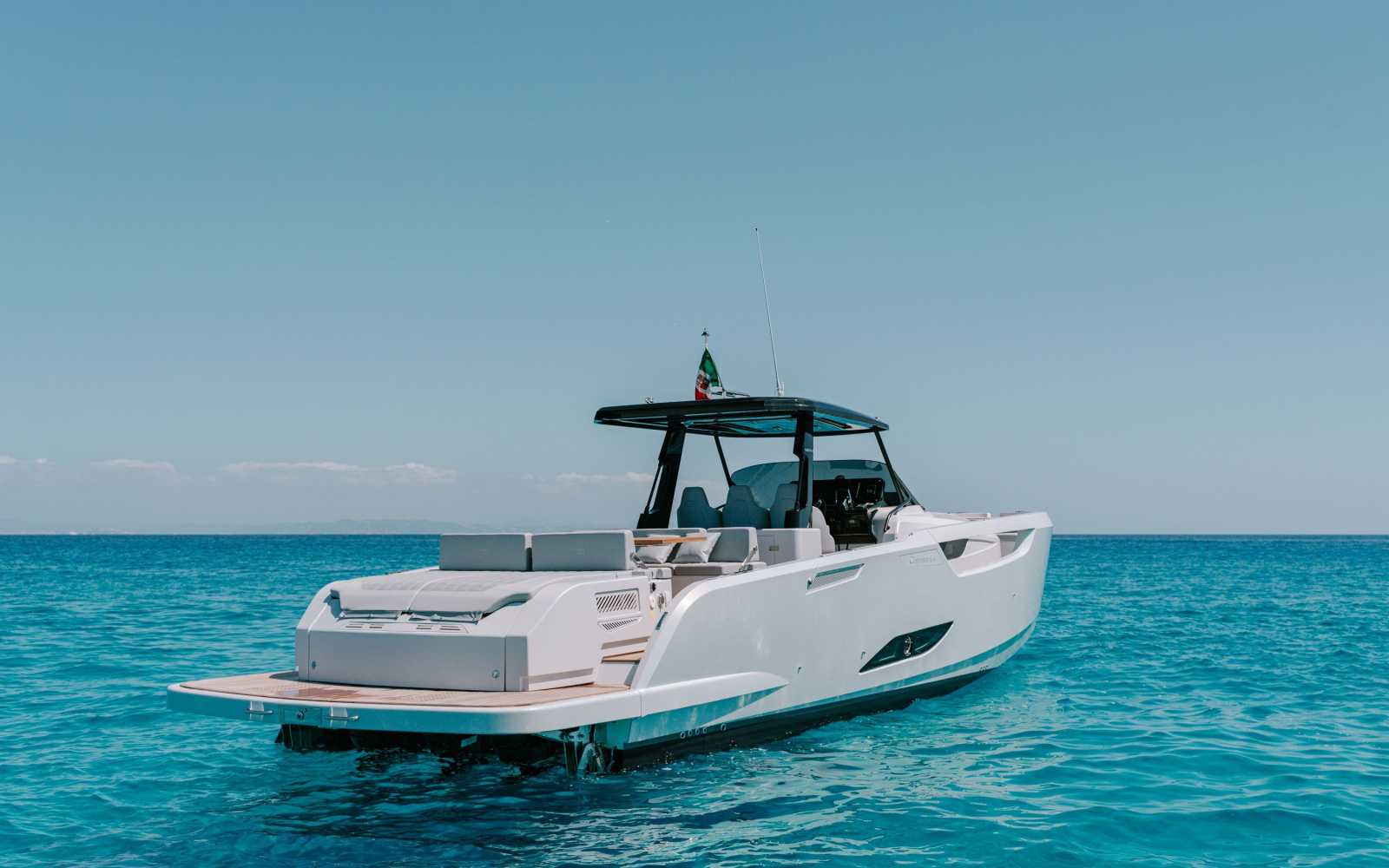 Cayman 40 "caiman"