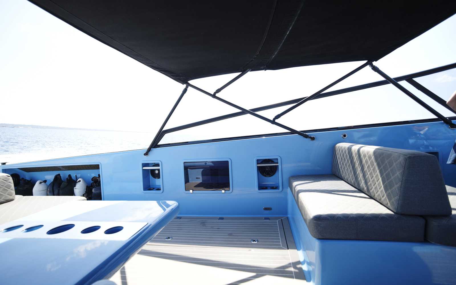 Van Dutch 40 "blue Steel"