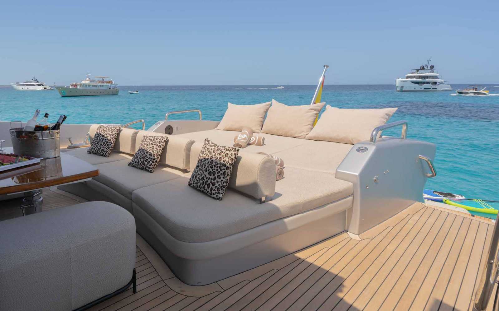 Azimut 86 "the Jungle"