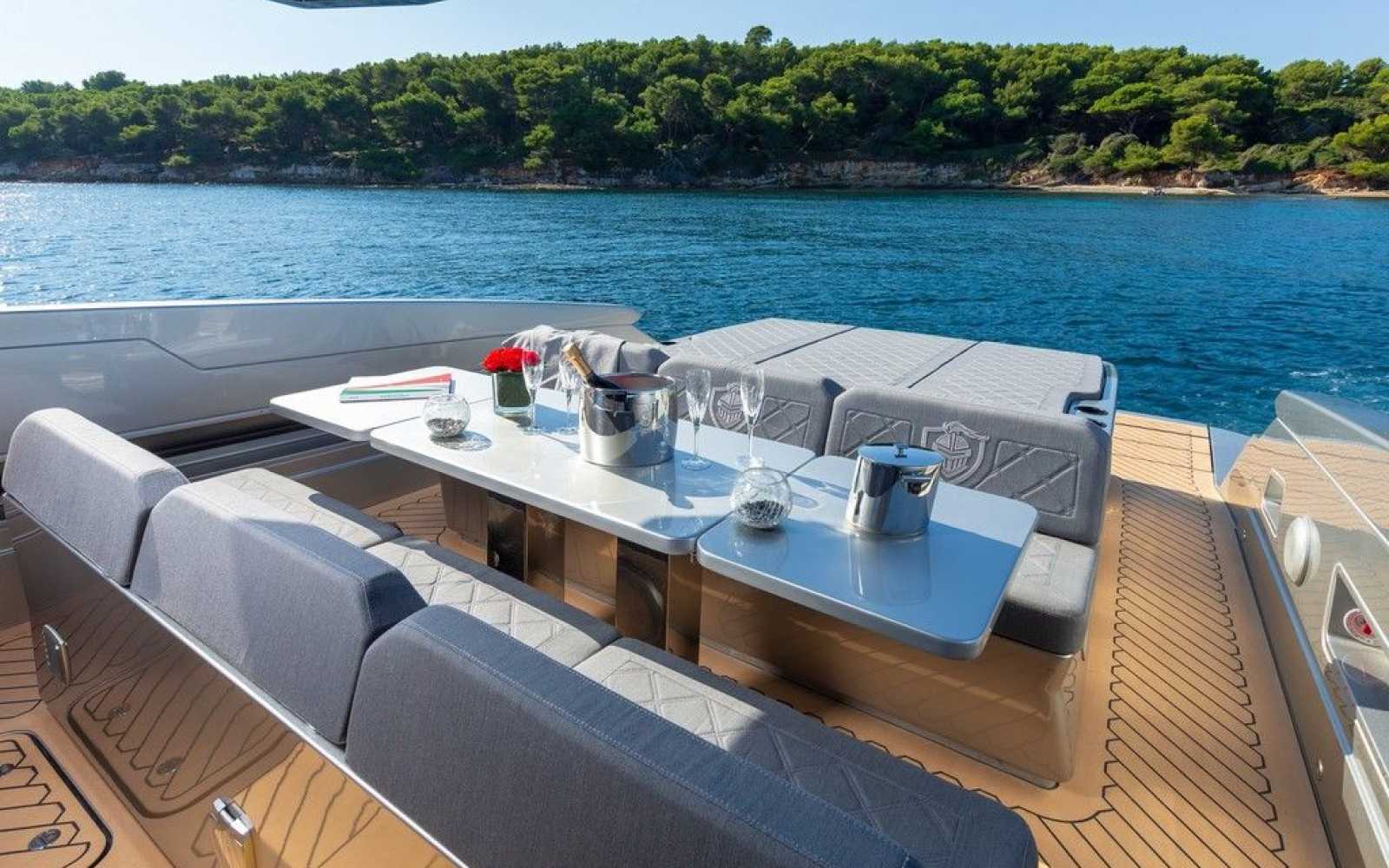 Canados Gladiator 49 "vibe"