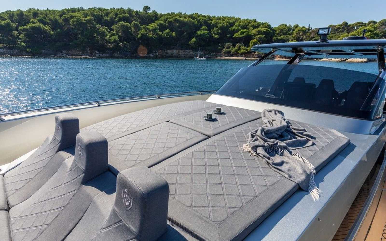 Canados Gladiator 49 "vibe"