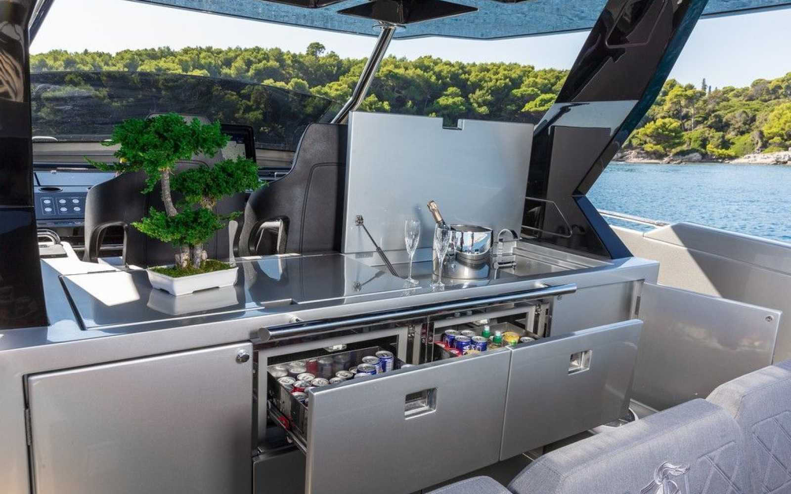 Canados Gladiator 49 "vibe"