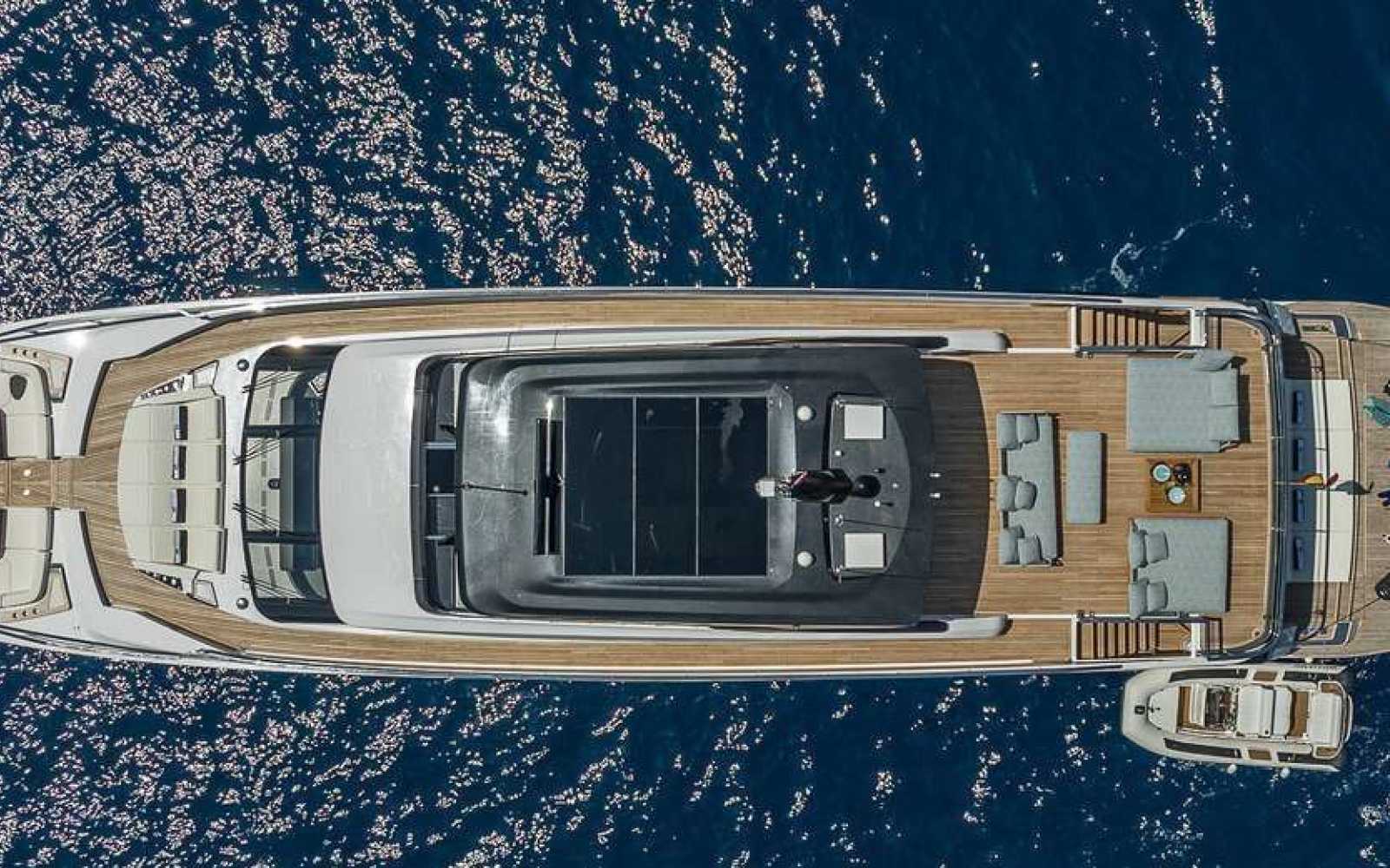 Ferreti 1000 "nailu+"