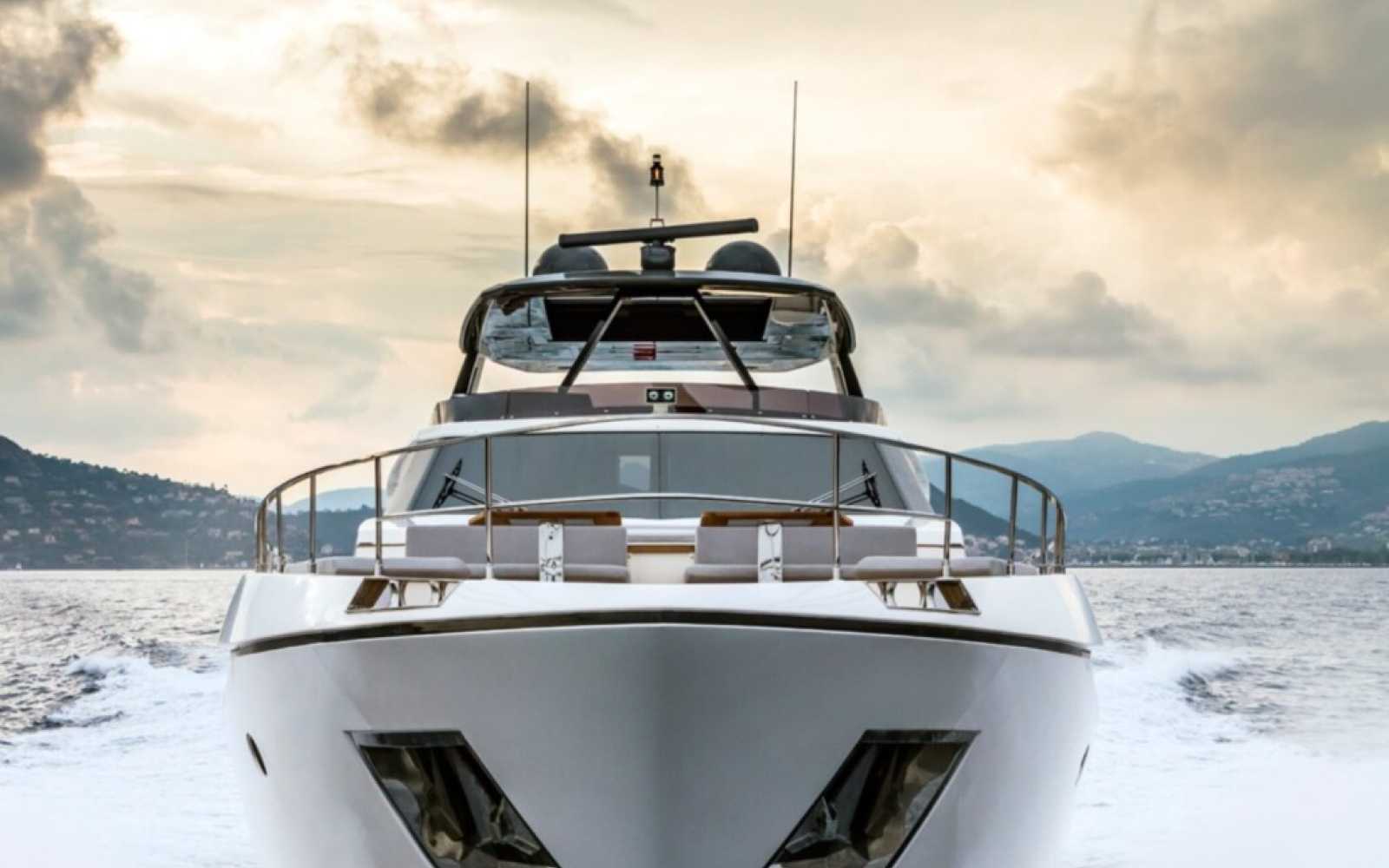Ferreti 920 "ogum"