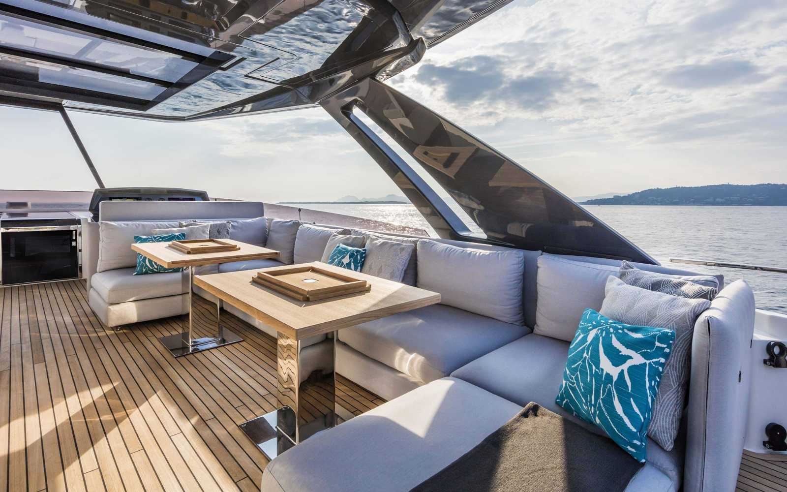 Ferreti 920 "ogum"