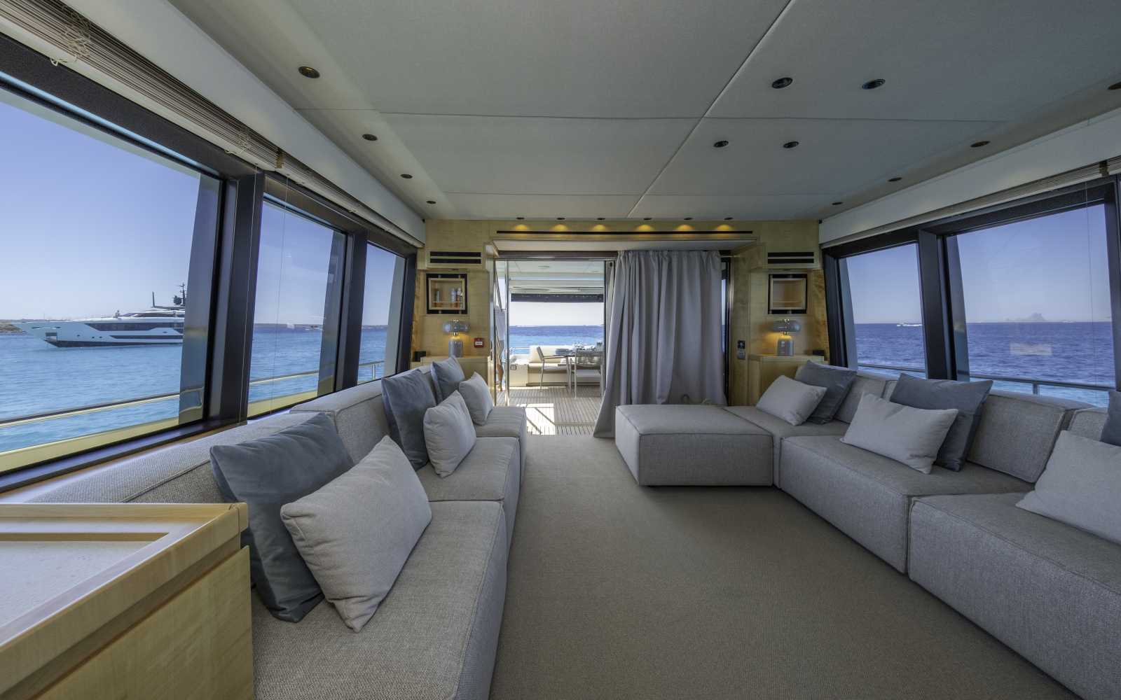 Atlantis Xcape 76 "my Rafaga"