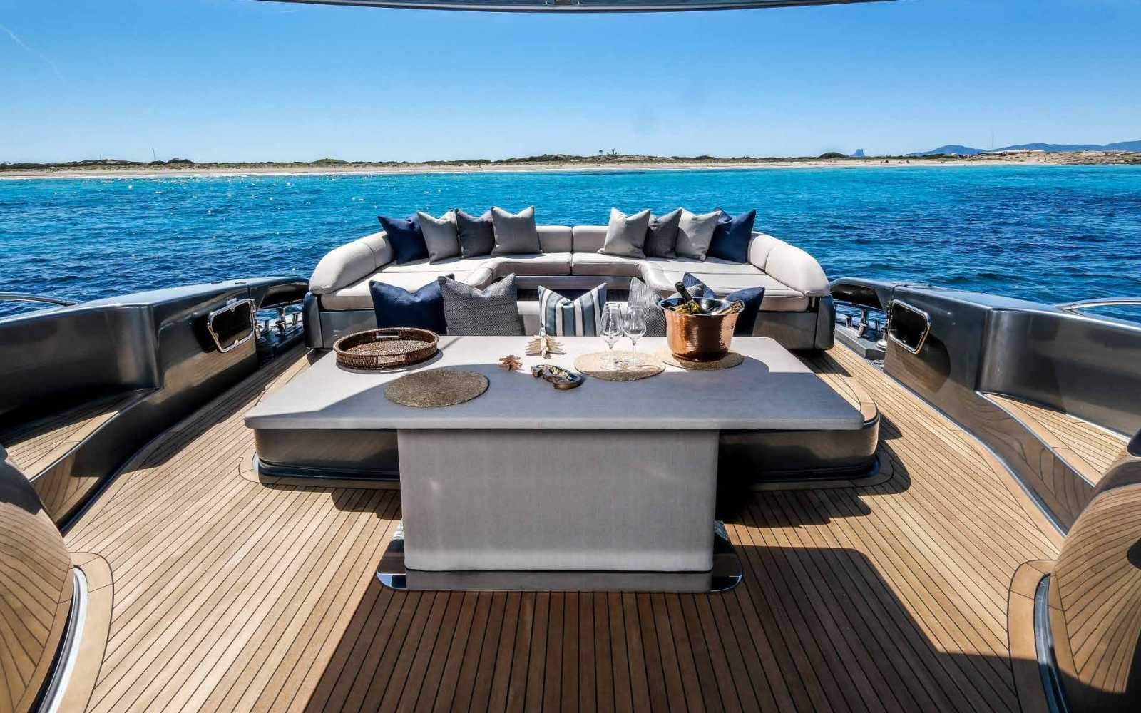 Riva 86 "tanit"