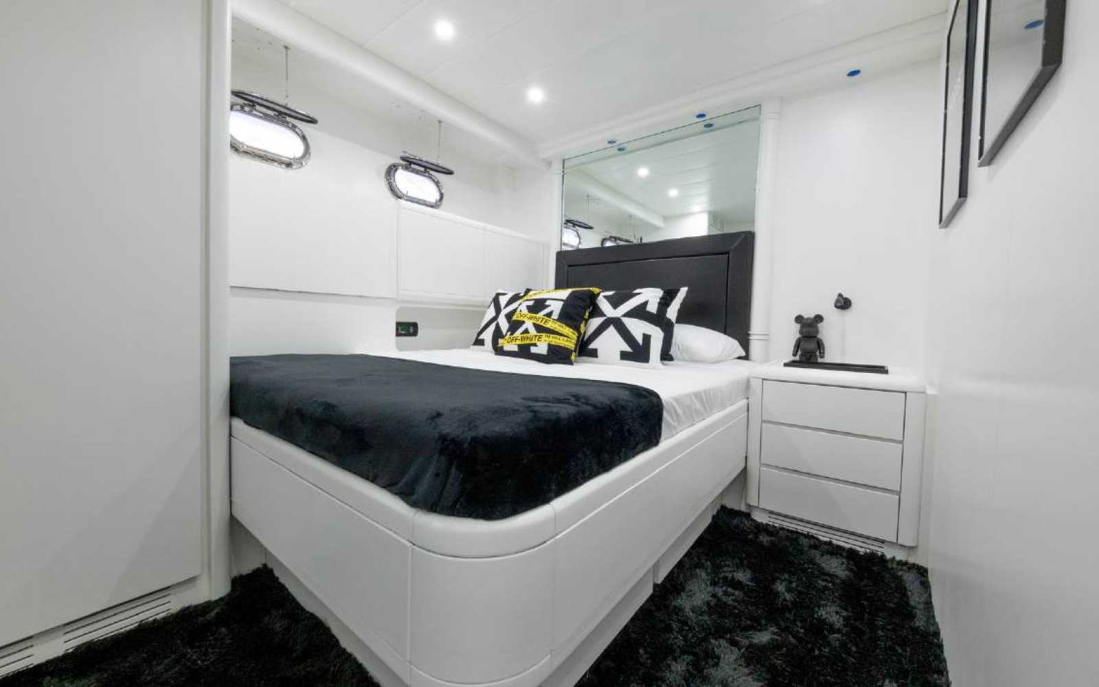 Mangusta 72 "lukas - Off White"