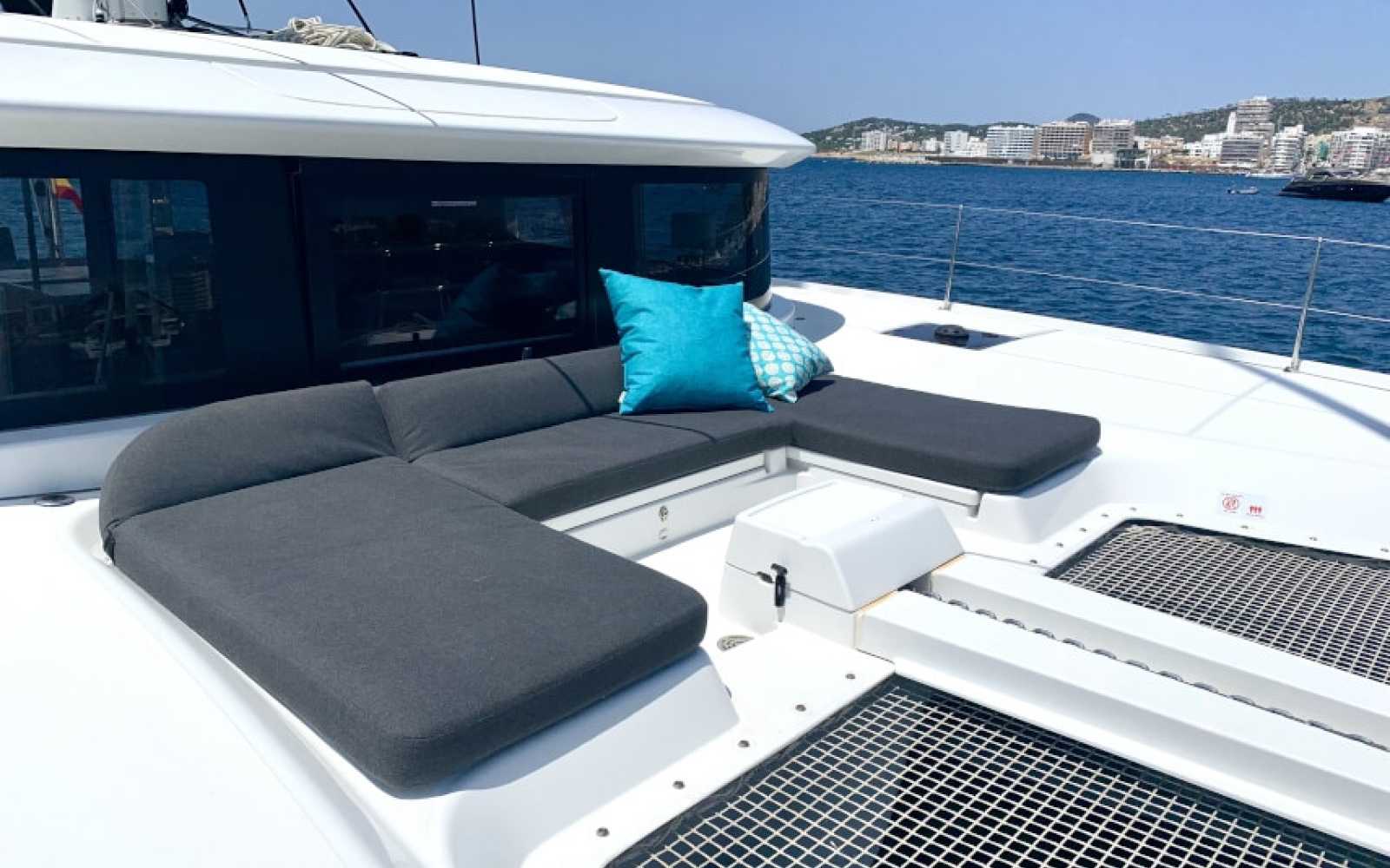 Lagoon 46 "peikea"
