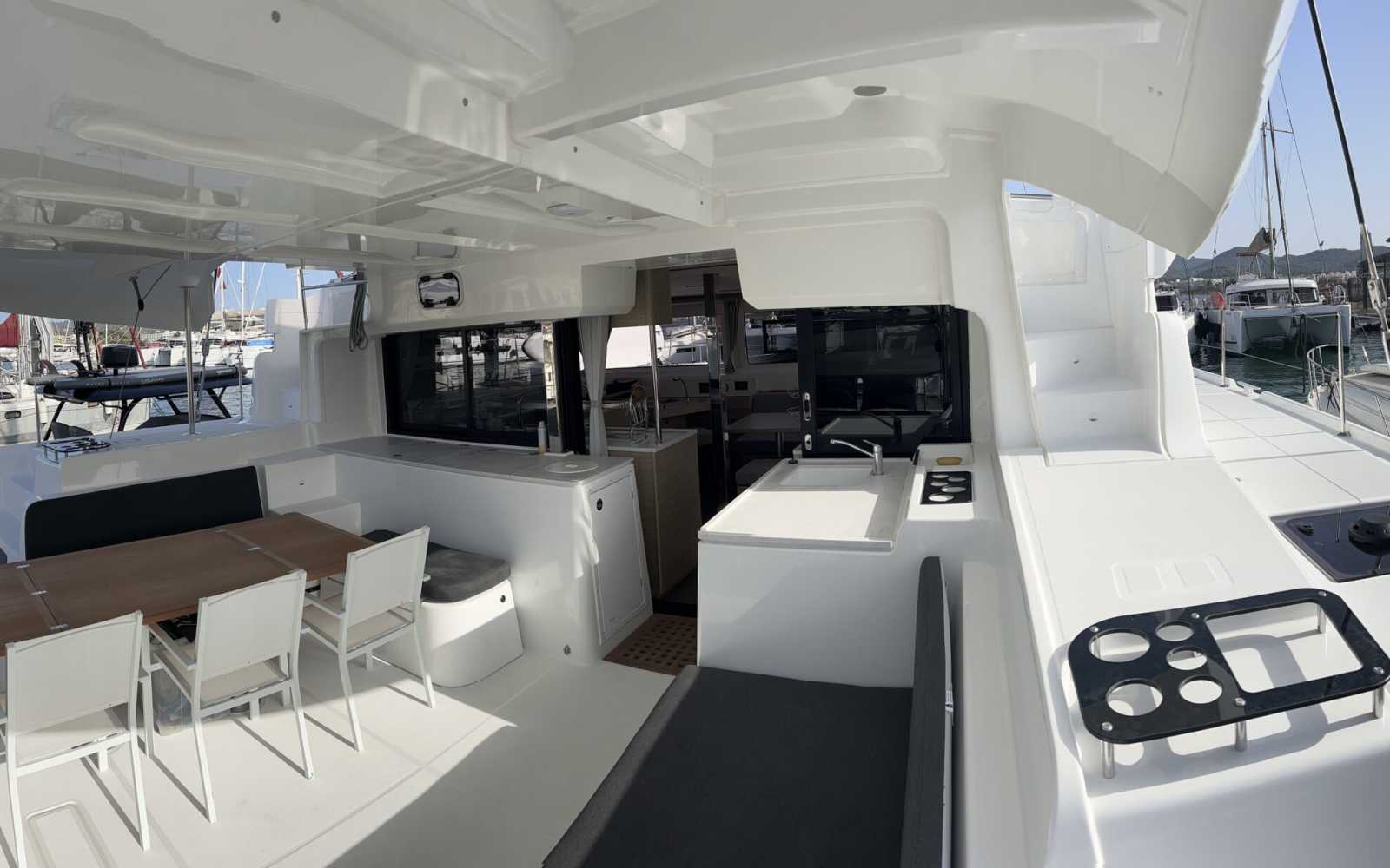 Lagoon 46 "peikea"