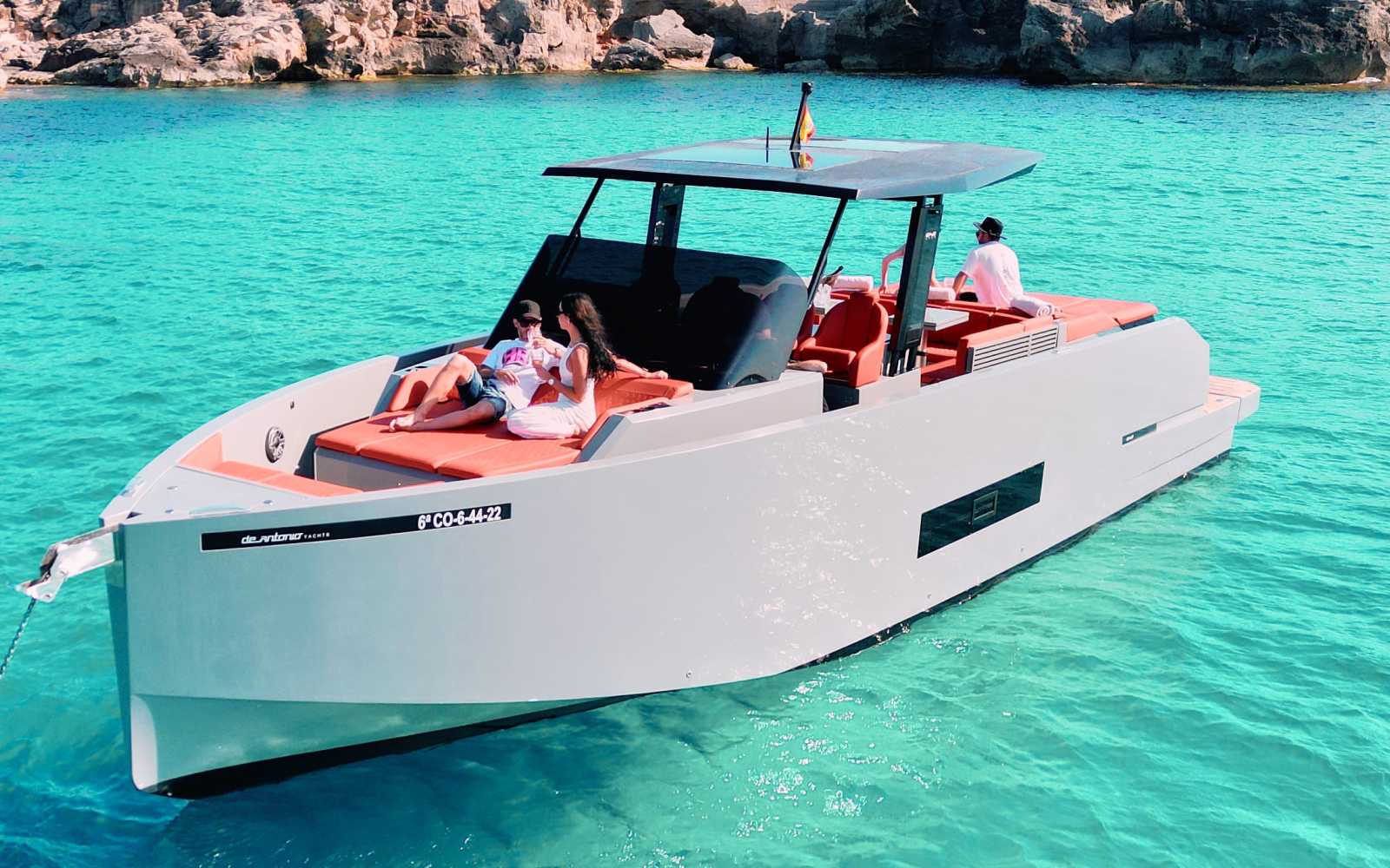 De Antonio D42 "valkyria"