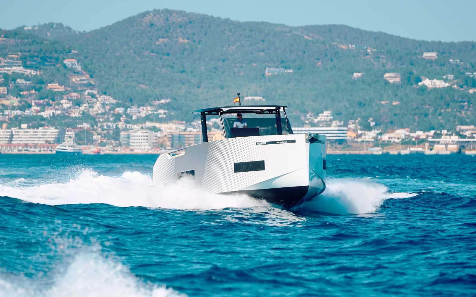 De Antonio D50  "amazona"