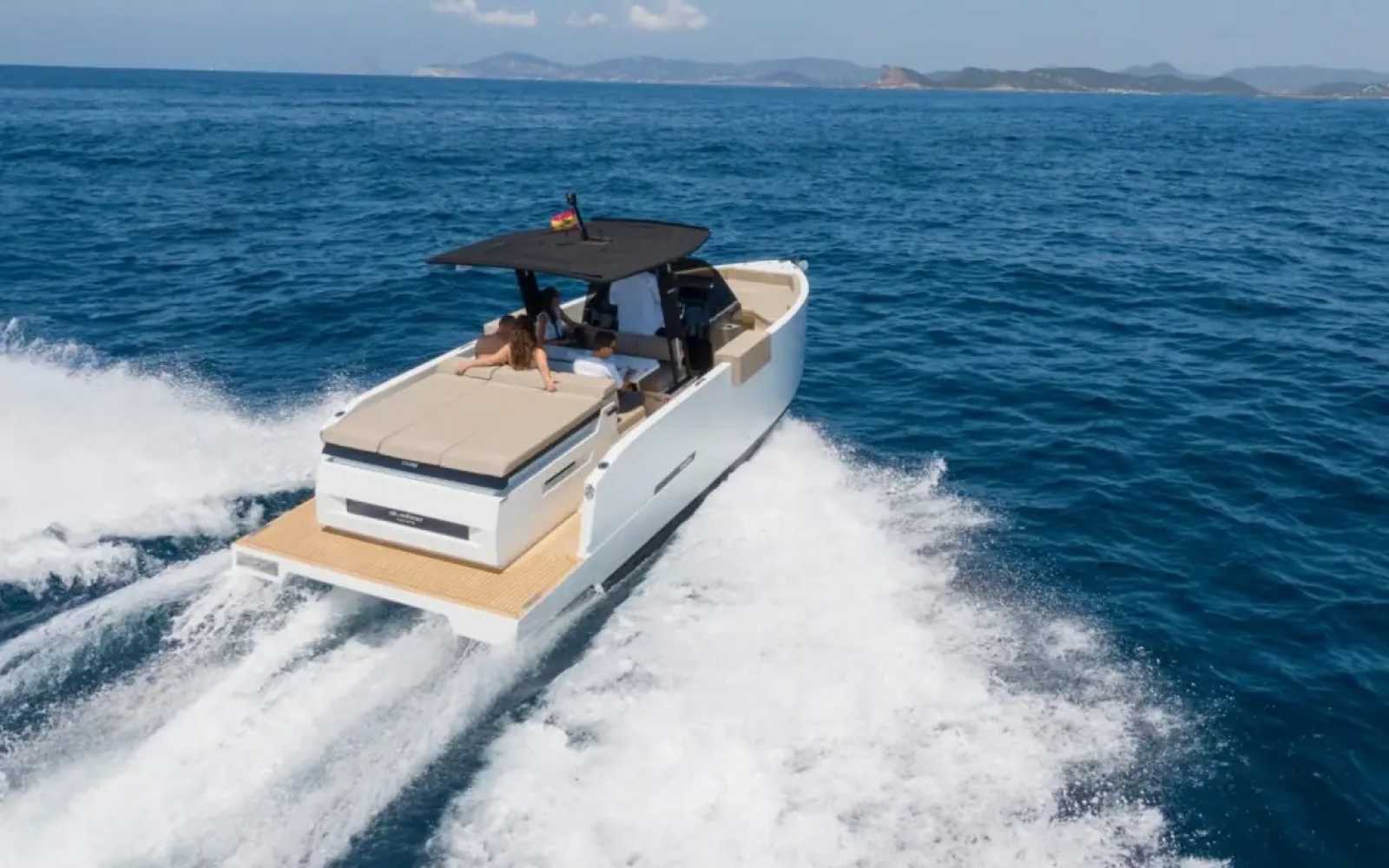 De Antonio D28 Open "loki"