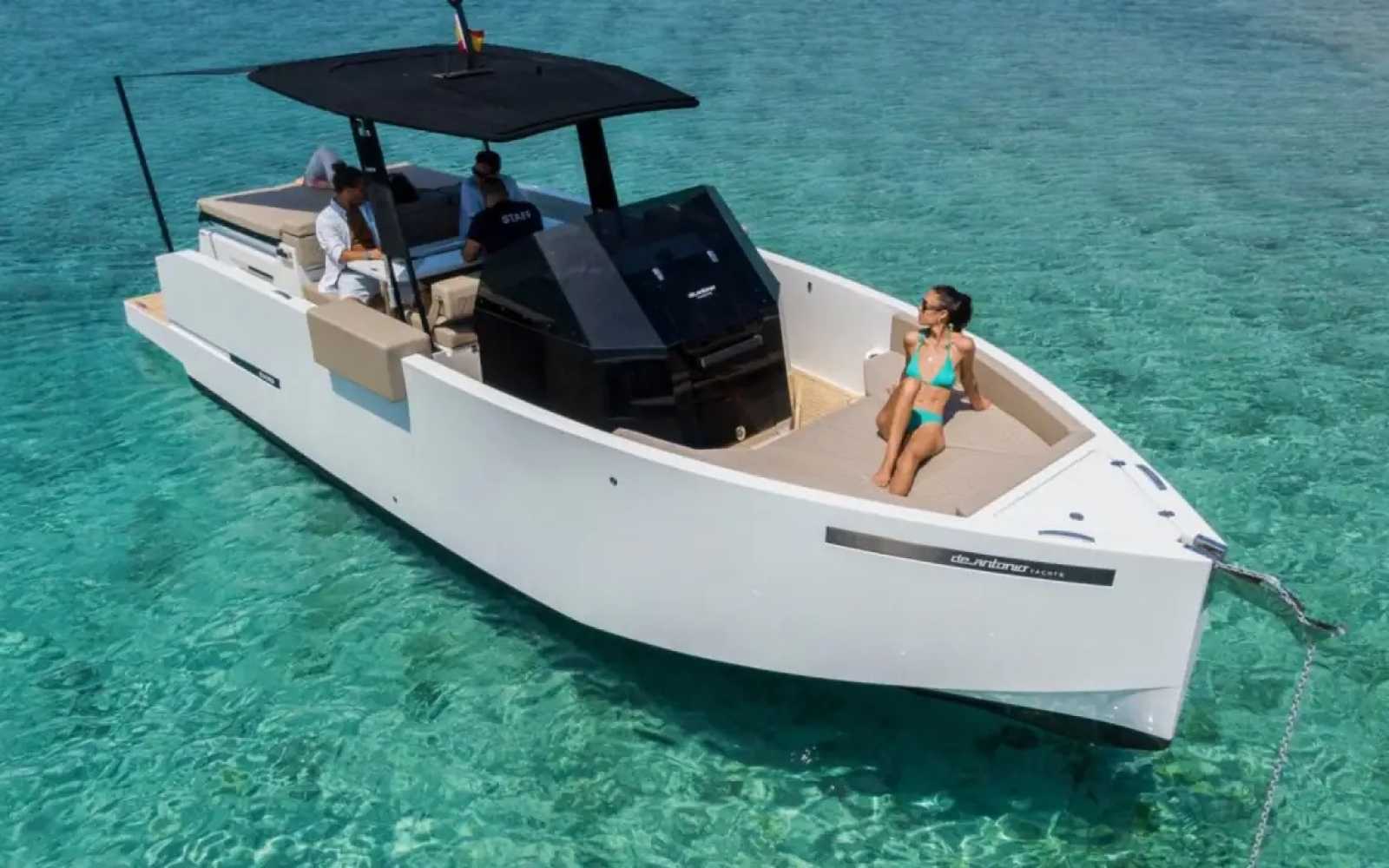 De Antonio D28 Open "loki"